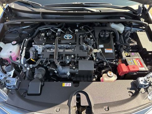Used 2020 Toyota Corolla LE FWD image 23