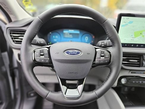 New 2025 Ford Escape SE w/ PHEV Premium Package image 26