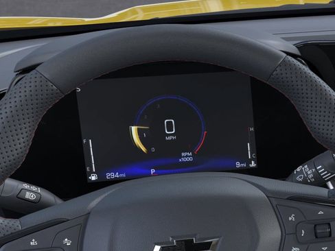 New 2025 Chevrolet Trax RS image 18