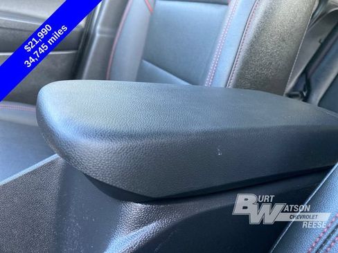 Used 2025 Chevrolet Trax RS w/ Driver Confidence Package FWD image 27