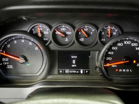 Used 2022 Chevrolet Silverado 1500 Custom image 19