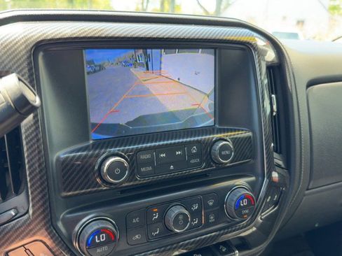 Used 2015 GMC Sierra 1500 SLE w/ SLE Value Package AWD/4WD image 17