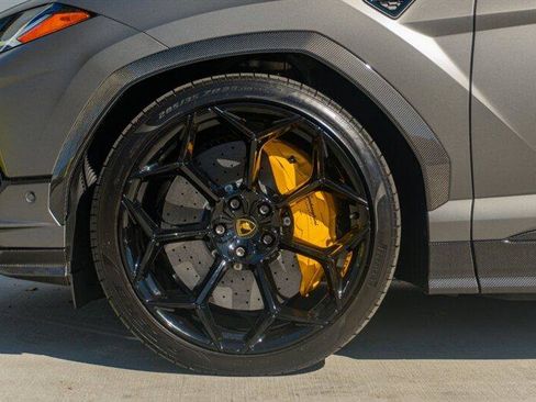 Used 2024 Lamborghini Urus Performante image 33