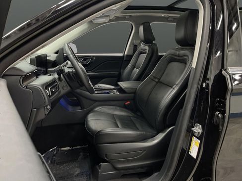 Used 2025 Lincoln Aviator Reserve image 4