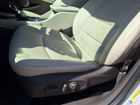 Used 2024 Chevrolet Malibu LT image 10