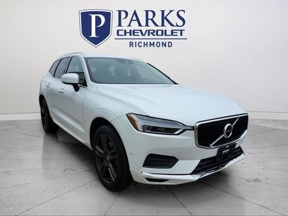 Used 2019 Volvo XC60 T6 Momentum w/ Multimedia Package