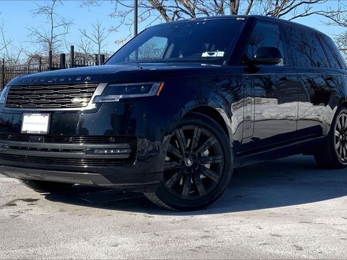 Used 2023 Land Rover Range Rover Long Wheelbase SE AWD/4WD image 1