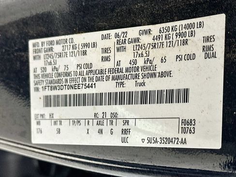 Used 2022 Ford F350 Lariat w/ Lariat Ultimate Package AWD/4WD image 36