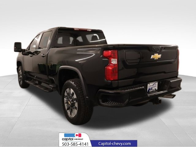 Used 2025 Chevrolet Silverado 2500 Custom w/ Custom Value Package AWD/4WD image 5