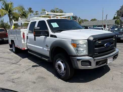 Used 2016 Ford F550 2WD Crew Cab Super Duty image 4
