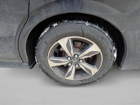 Used 2018 Honda Odyssey Touring image 9