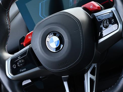 Used 2025 BMW M5 Touring image 22