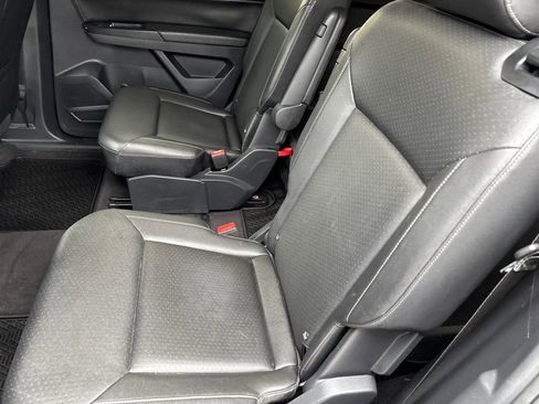 Used 2019 Volkswagen Atlas SE w/ Towing Package image 10