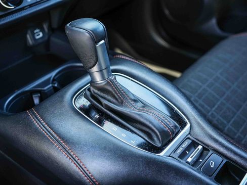 Used 2025 Honda HR-V Sport image 23