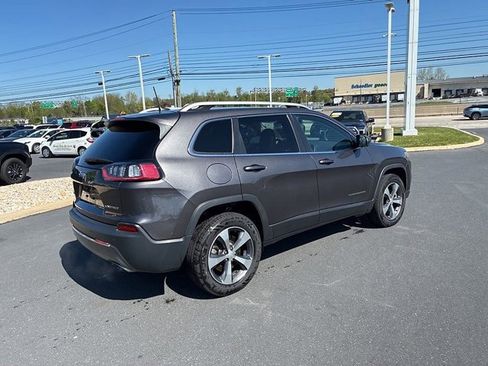 Used 2019 Jeep Cherokee Limited image 8