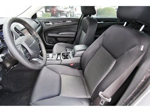 Used 2023 Chrysler 300 Touring w/ Sport Appearance Package RWD image 6