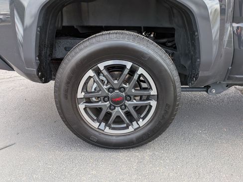Used 2025 Toyota Tacoma TRD Sport w/ TRD Sport Upgrade Package AWD/4WD image 13