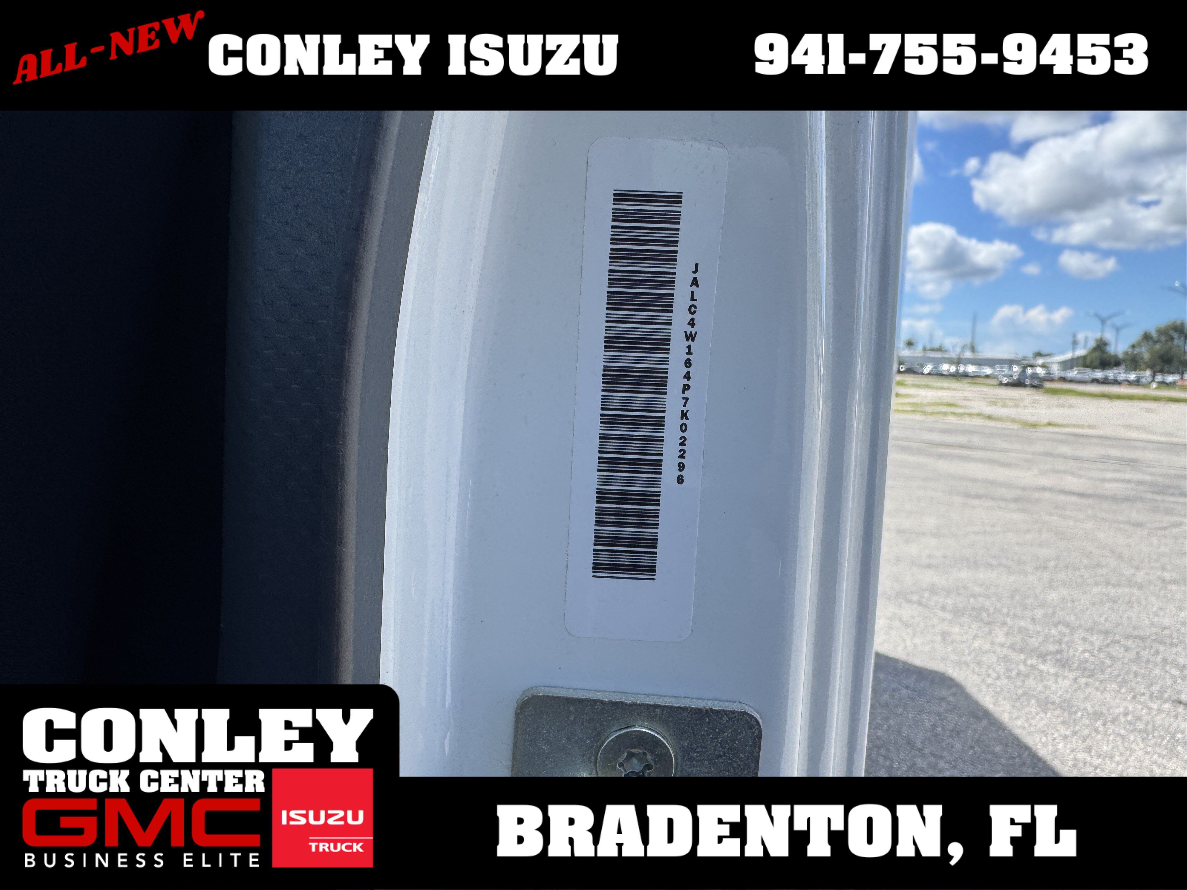 Used 2023 Isuzu NPR RWD image 14