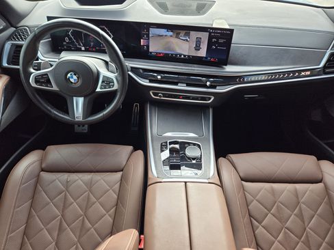 Used 2024 BMW X5 xDrive40i w/ M Sport Package image 36