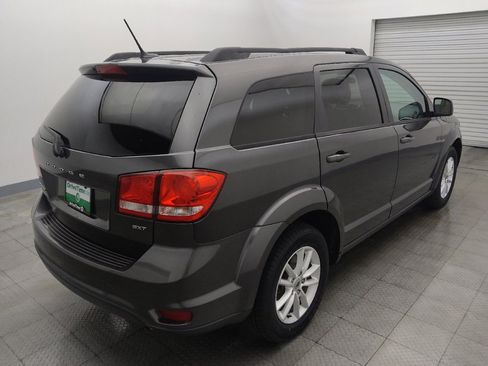 Used 2018 Dodge Journey SXT w/ Connectivity Group FWD image 9