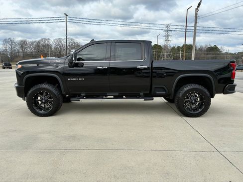 Used 2023 Chevrolet Silverado 2500 High Country w/ LPO, Hitch Package image 2
