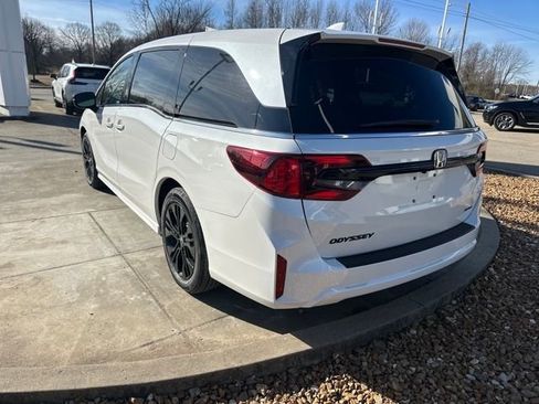 New 2026 Honda Odyssey Sport-L image 3