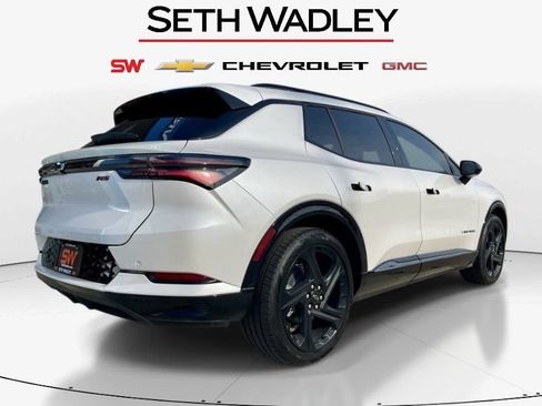 New 2025 Chevrolet Equinox EV RS image 4