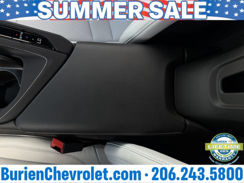 Used 2023 Chevrolet Corvette Stingray Coupe w/ Z51 Performance Package RWD image 18
