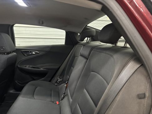 Used 2016 Chevrolet Malibu LT image 24