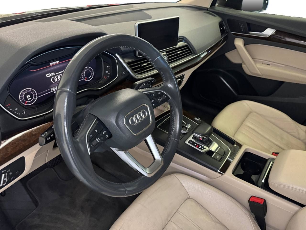 Used 2018 Audi Q5 2.0T Premium AWD/4WD image 3