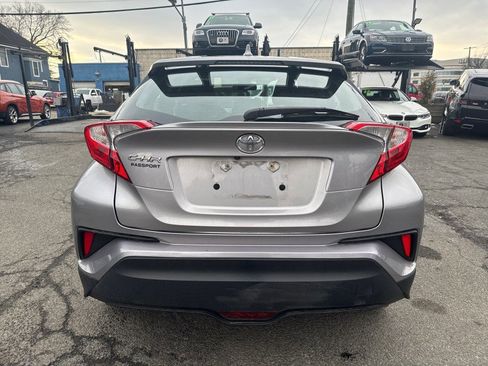 Used 2018 Toyota C-HR XLE image 9