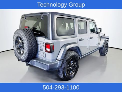 Used 2020 Jeep Wrangler Unlimited Willys image 5