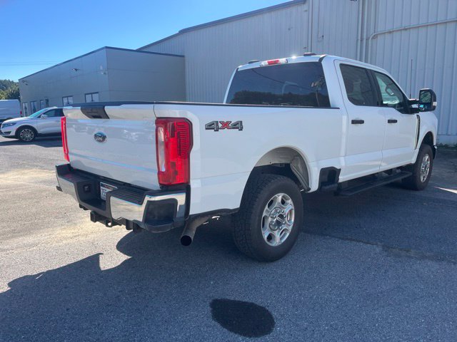 Used 2025 Ford F250 XLT AWD/4WD image 4