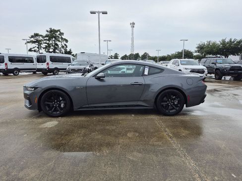 Certified 2024 Ford Mustang GT RWD image 12