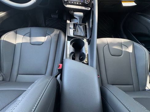 New 2026 Hyundai Elantra Limited FWD image 26
