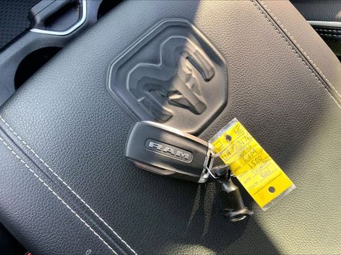 Used 2025 RAM 1500 Laramie w/ Laramie Southwest Edition image 13