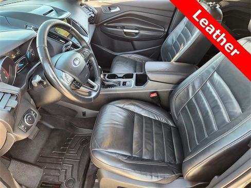 Used 2017 Ford Escape SE w/ SE Leather Comfort Package image 13