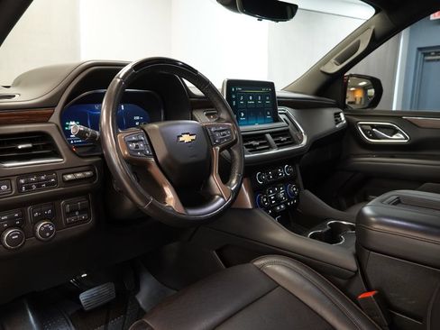 Used 2024 Chevrolet Suburban High Country w/ Advanced Technology Package AWD/4WD image 7