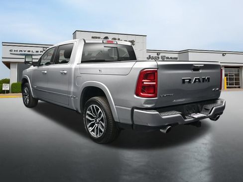 Used 2025 RAM 1500 Limited w/ Trailer Tow Group AWD/4WD image 3