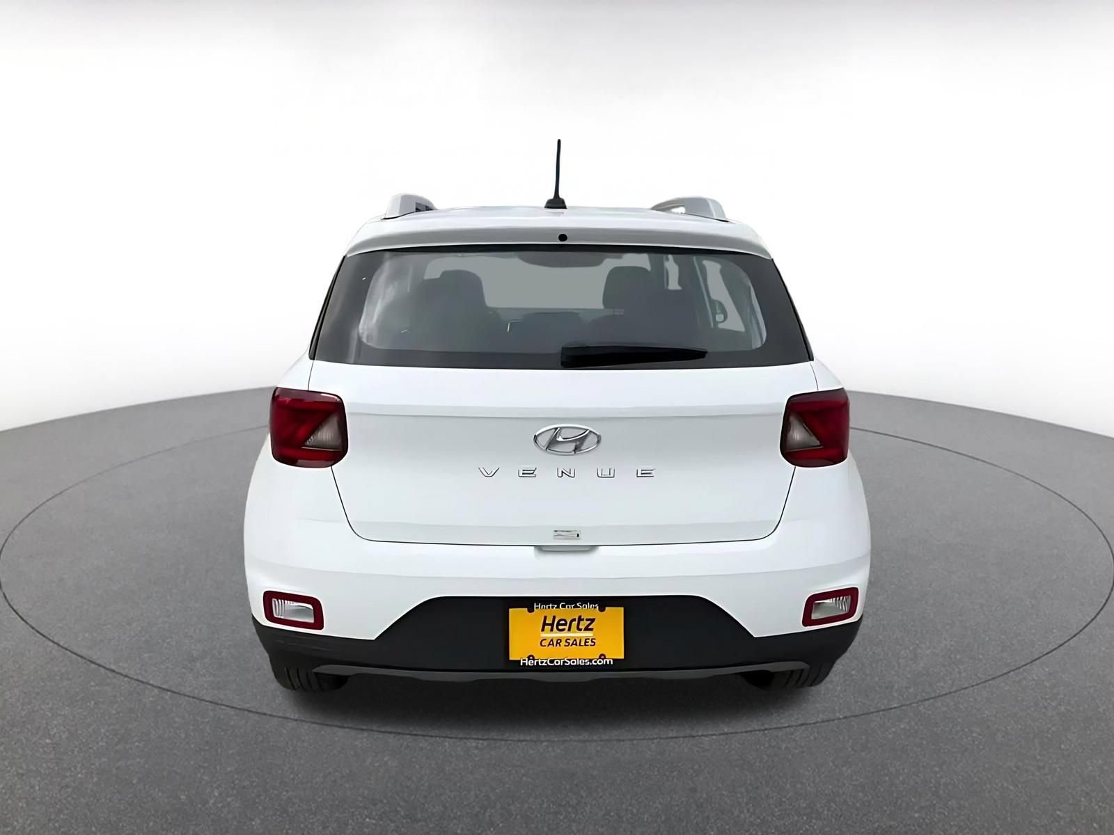 Used 2026 Hyundai Venue SEL FWD image 12