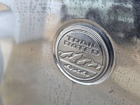Used 2022 Jeep Wrangler Unlimited Sport AWD/4WD image 17