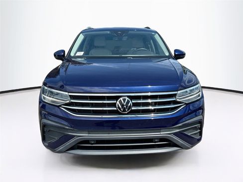 Used 2023 Volkswagen Tiguan SE FWD image 6