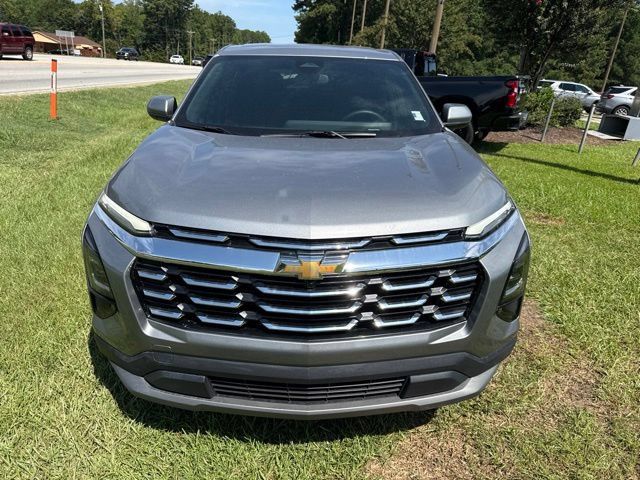 Used 2026 Chevrolet Equinox LT FWD image 2