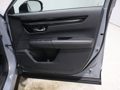 Used 2025 Honda CR-V Sport Touring image 23