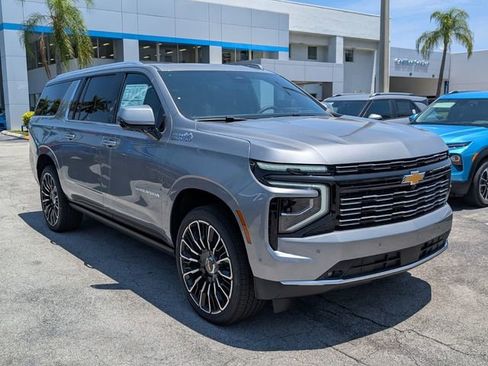 New 2026 Chevrolet Suburban High Country AWD/4WD image 1