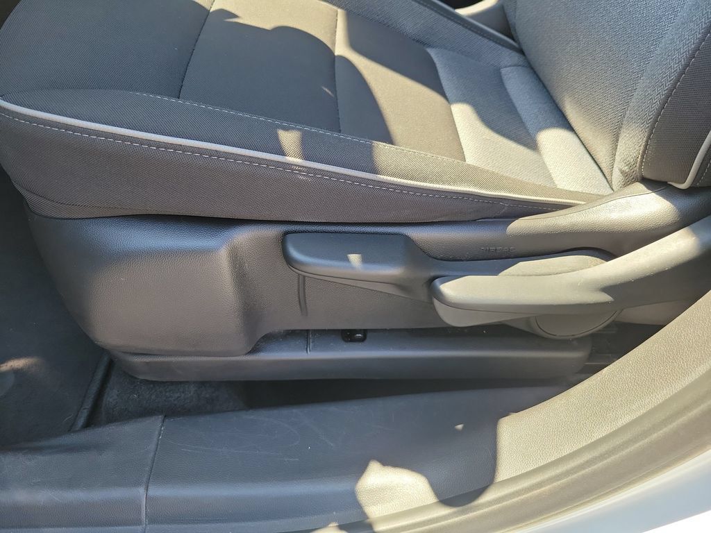 Used 2025 Chevrolet TrailBlazer LT FWD image 21