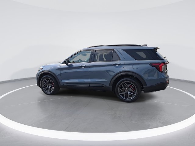 New 2026 Ford Explorer ST-Line w/ ST-Line Street Pack RWD image 6