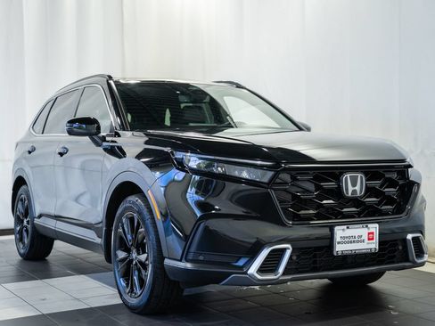 Used 2025 Honda CR-V Sport Touring image 1