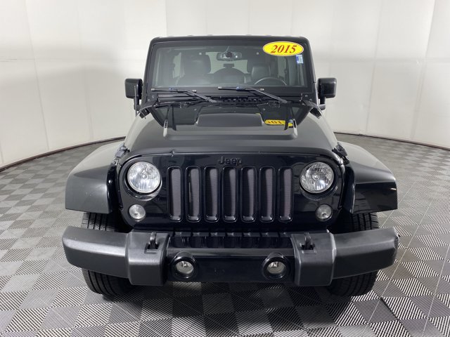 Used 2015 Jeep Wrangler Unlimited Sahara w/ Dual Top Group AWD/4WD image 10
