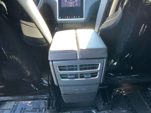 Used 2016 Tesla Model X 90D image 37